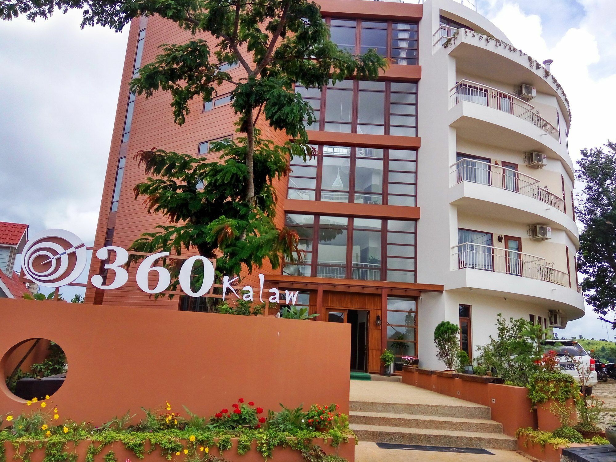 格劳360酒店 外观 照片
